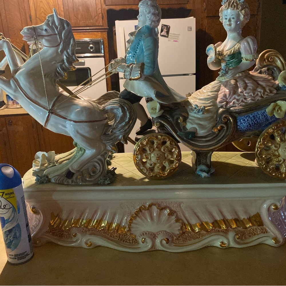 Italian lamp, vintage, beautiful, pink shag chandler perfect condition,
